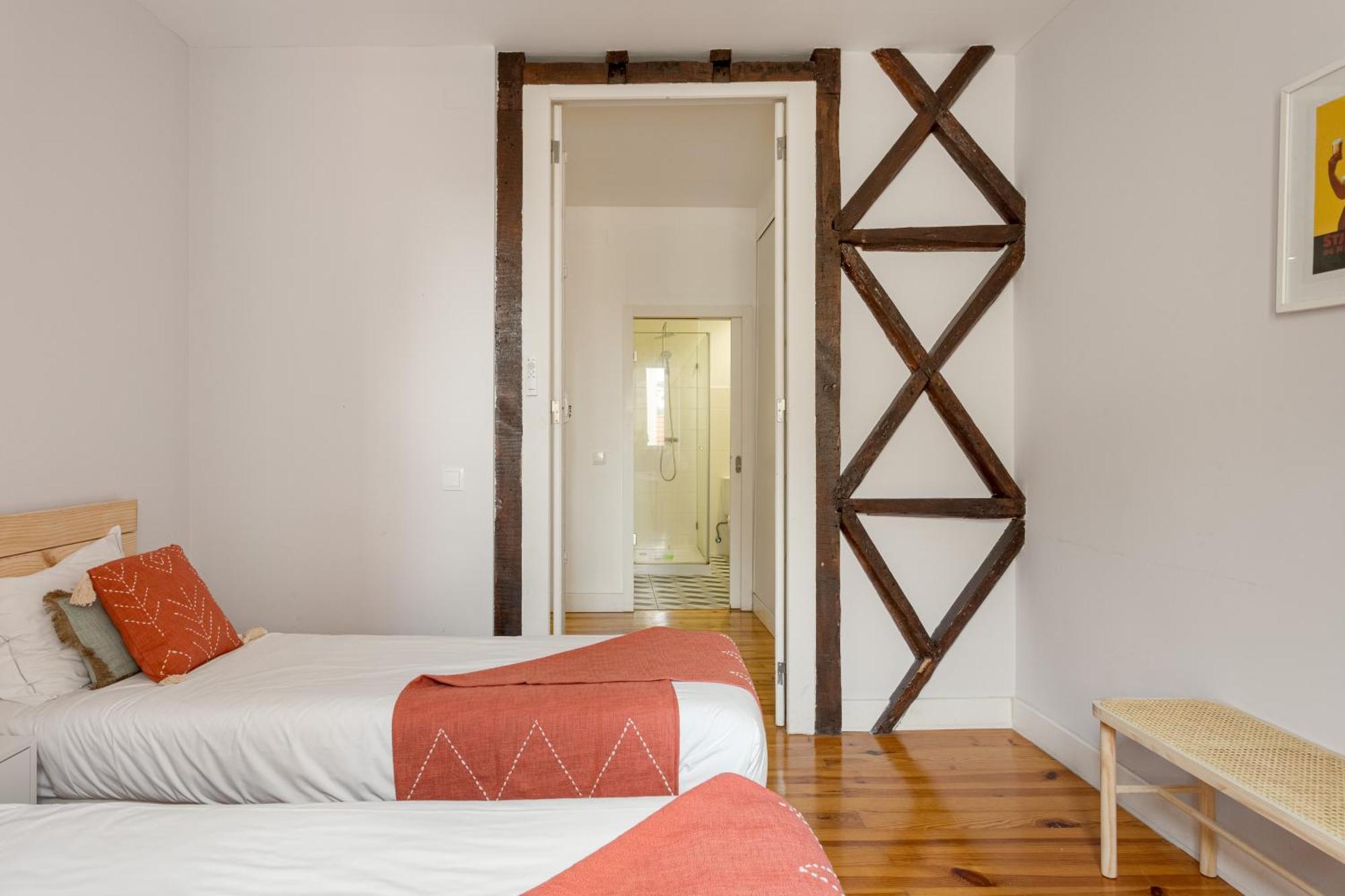 Joivy Inviting Flat Next To Carmo Convent Apartment Lisbon Exterior photo