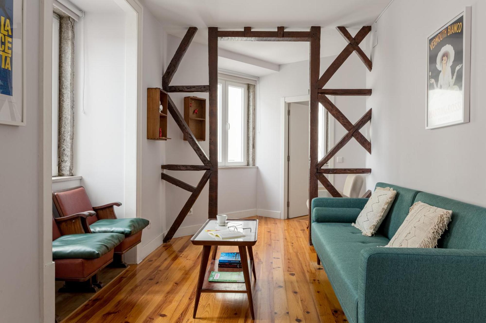 Joivy Inviting Flat Next To Carmo Convent Apartment Lisbon Exterior photo
